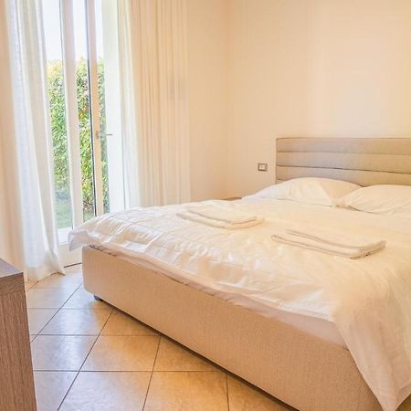 Endless Summer Sirmione - Italian Homing Ngoại thất bức ảnh